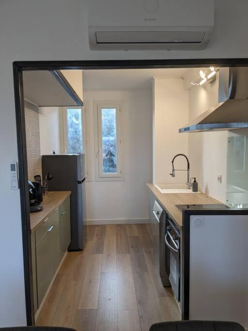 Appartment - Vue Imprenable Sur La Cite Medievale - Parking Gratuit - Climatise Carcasona Exterior foto